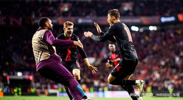 包含弗赖堡队在比赛中展现出色拼搏精神的词条 包含弗赖堡队在比赛中展现出色拼搏精神的词条