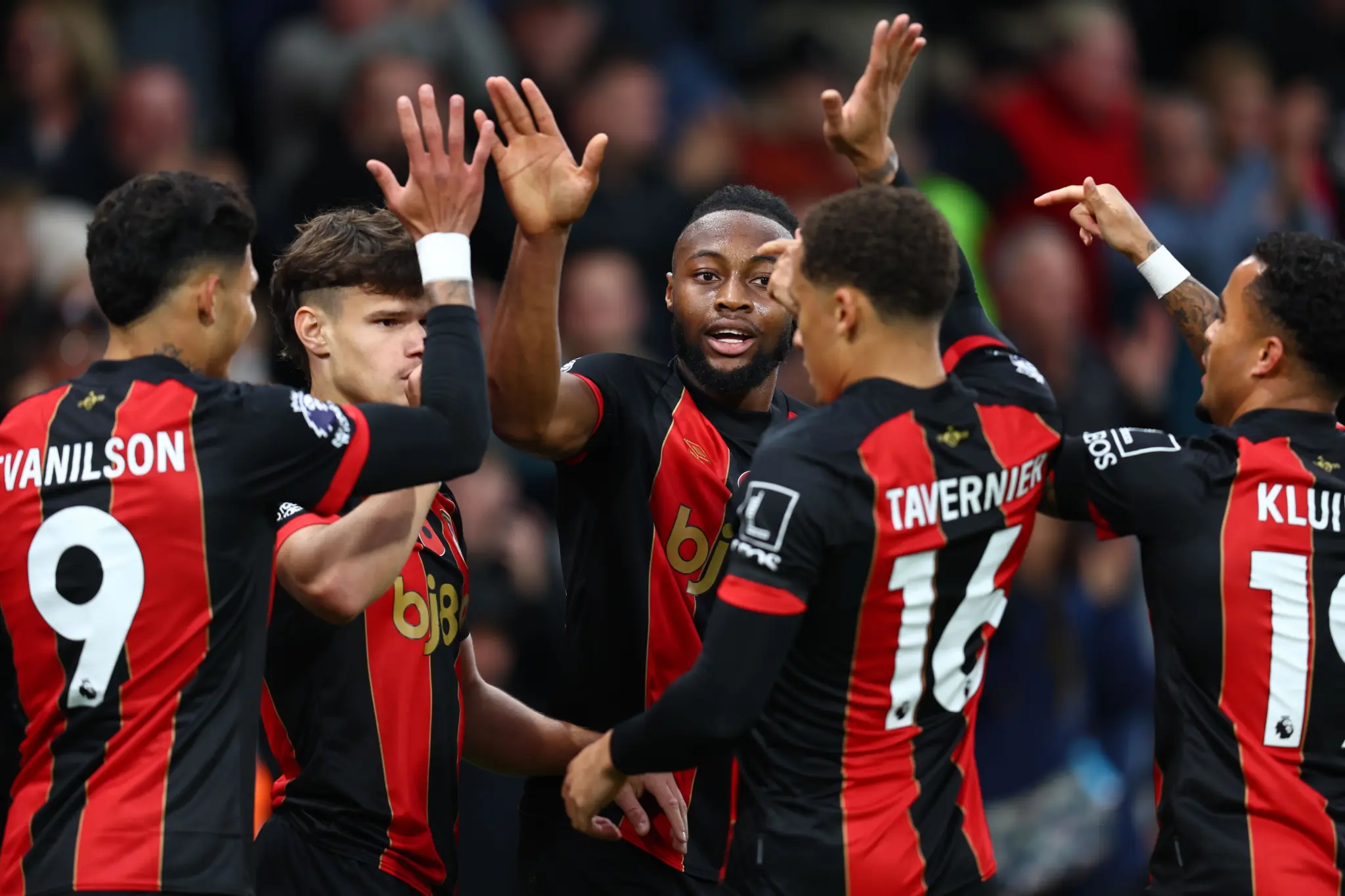 阿森纳击败南安普顿,伯恩茅斯难以抵挡 阿森纳击败南安普顿,伯恩茅斯难以抵挡