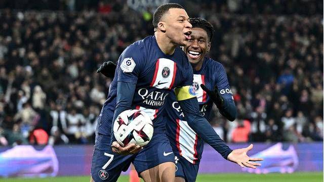 多特蒙德在德国联赛中保持连胜继续缩小和法甲的积分差距的简单介绍