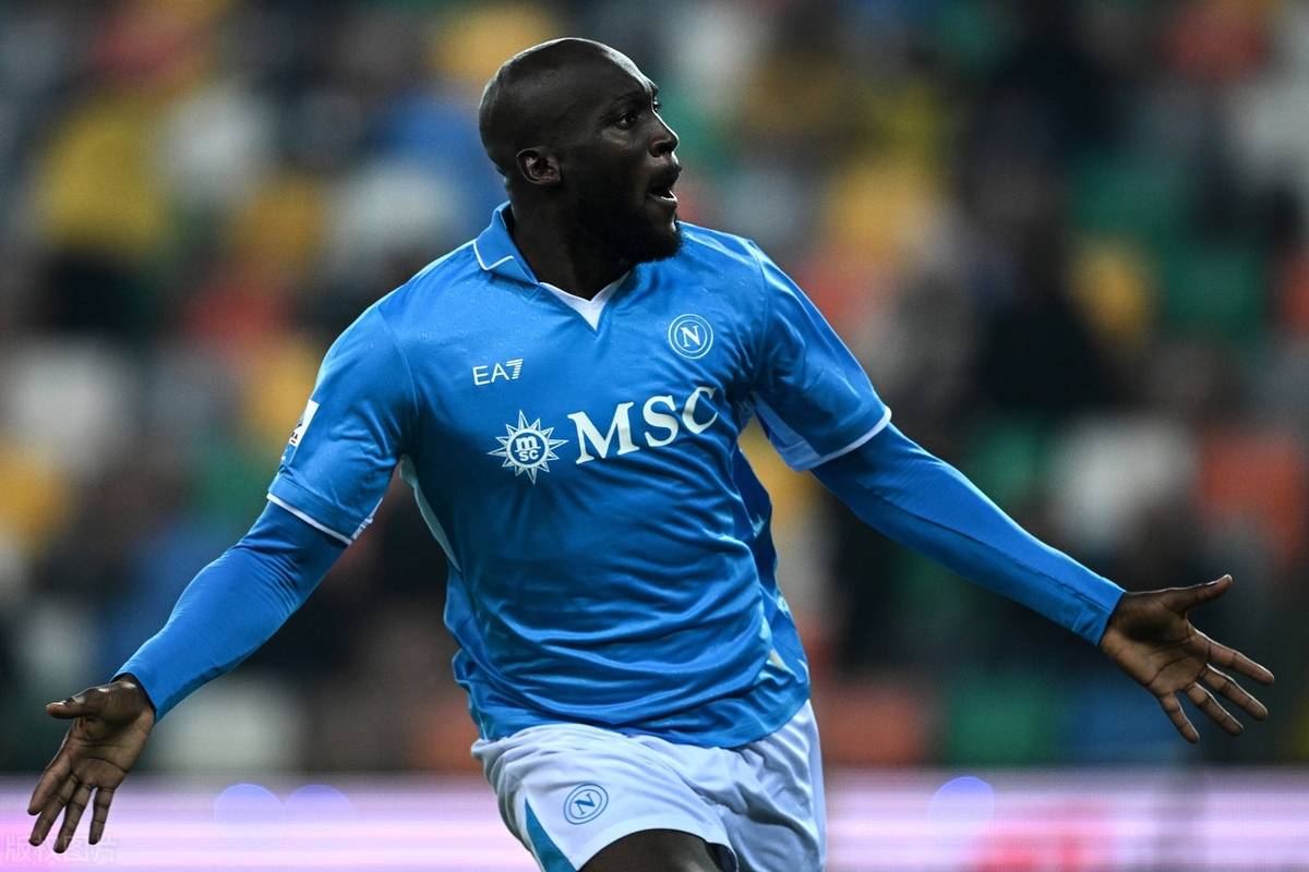 那不勒斯客场力克热那亚，稳固联赛前六位置的简单介绍