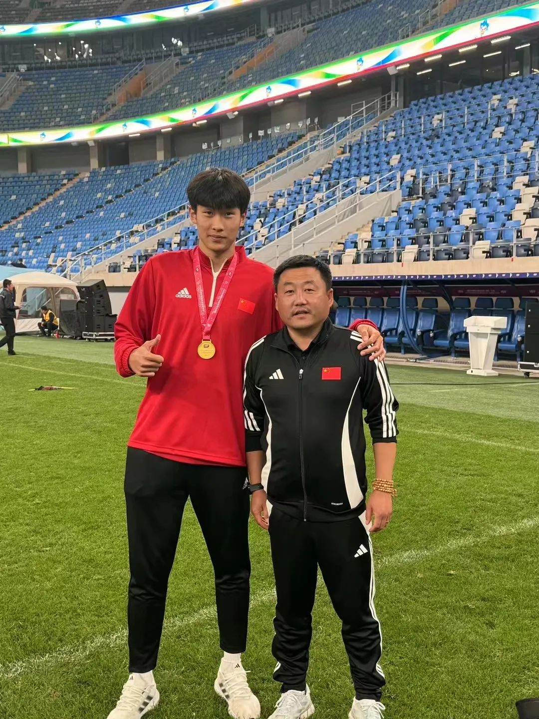 关于国家队备战世界杯，备战训练吃苦耐劳的信息