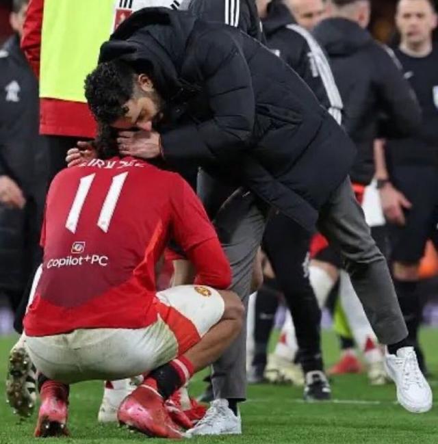 曼联球员集体伤退,英超争冠路艰辛 曼联球员集体伤退,英超争冠路艰辛