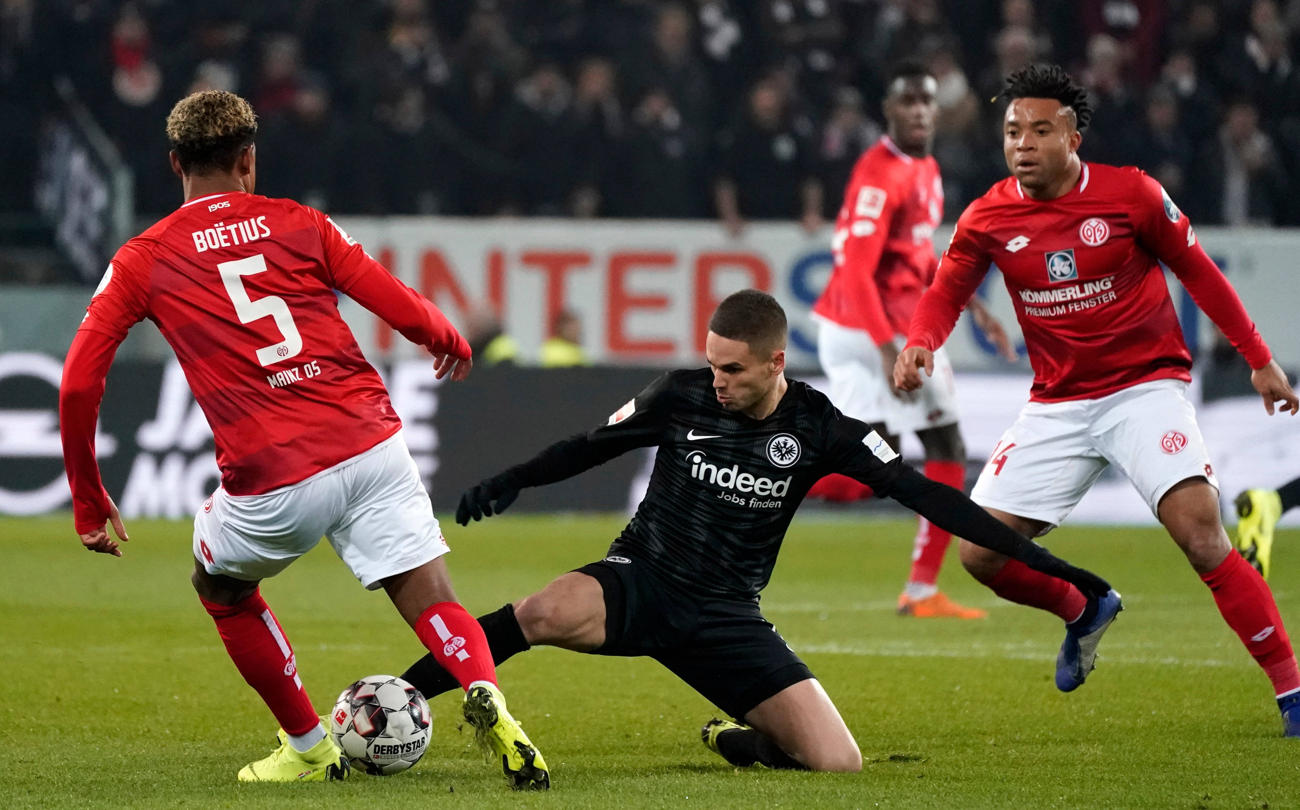 开云APP-拜仁挫败对手，锁定欧冠四强