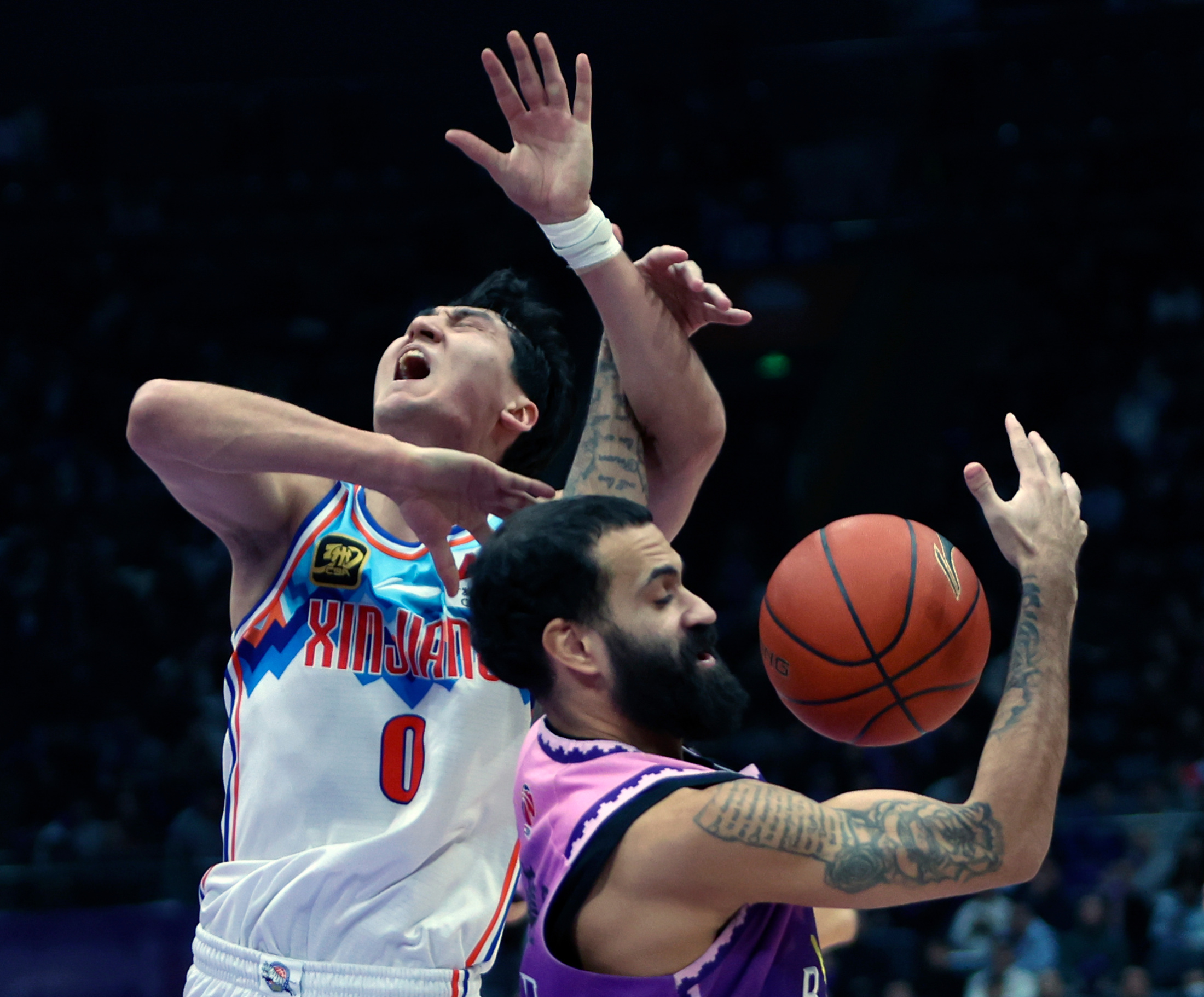 开云体育在线-新疆队客场逆袭，战胜北京队