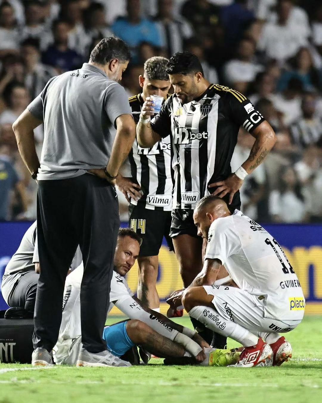 内马尔遭遇尤文绝杀,NBA局势紧张 内马尔遭遇尤文绝杀,NBA局势紧张