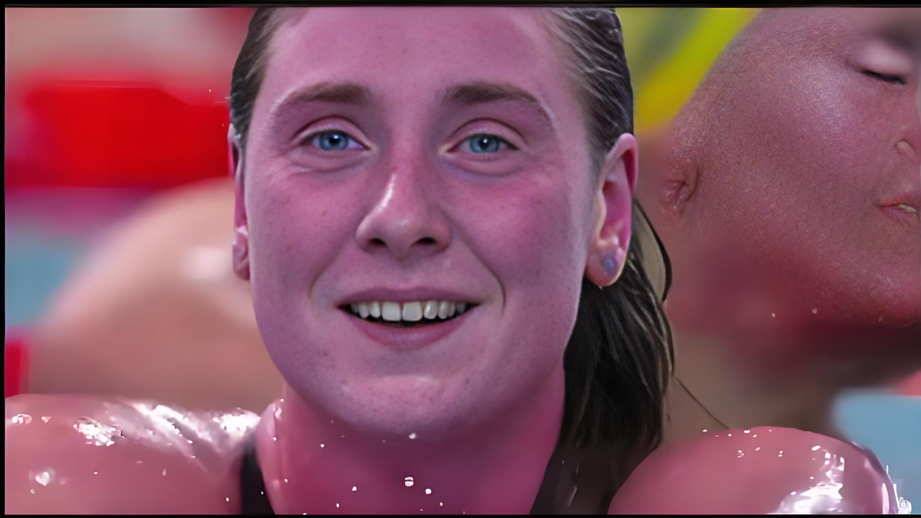 包含美国选手喜获铜牌,深情拥抱胜利的词条 包含美国选手喜获铜牌,深情拥抱胜利的词条