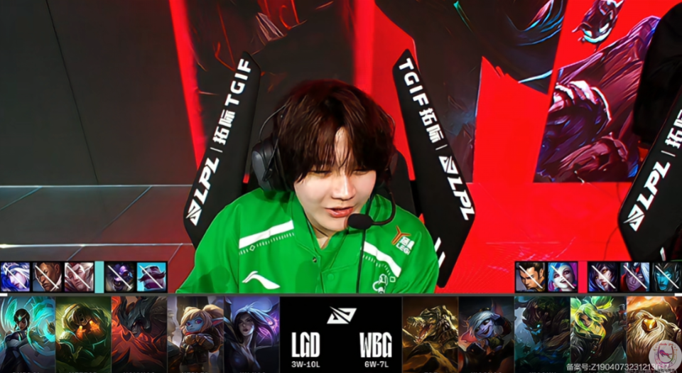 开云体育中国-LGD轻取WBG，Xiaohu操刀奇招英雄翻盘淘汰赛3:0（上海）