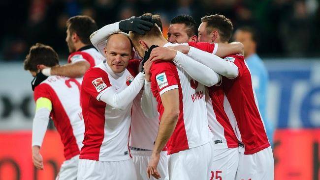 法兰克福客场败北,表现不尽人意 法兰克福客场败北,表现不尽人意