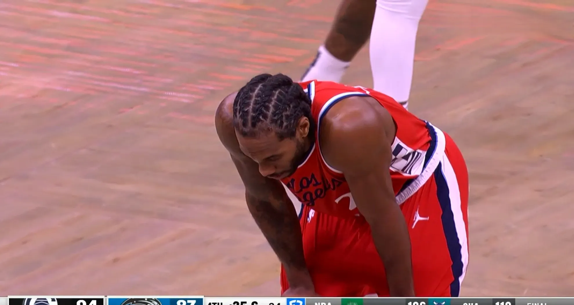 快船击败国王,伦纳德关键时刻上演绝杀 快船击败国王,伦纳德关键时刻上演绝杀