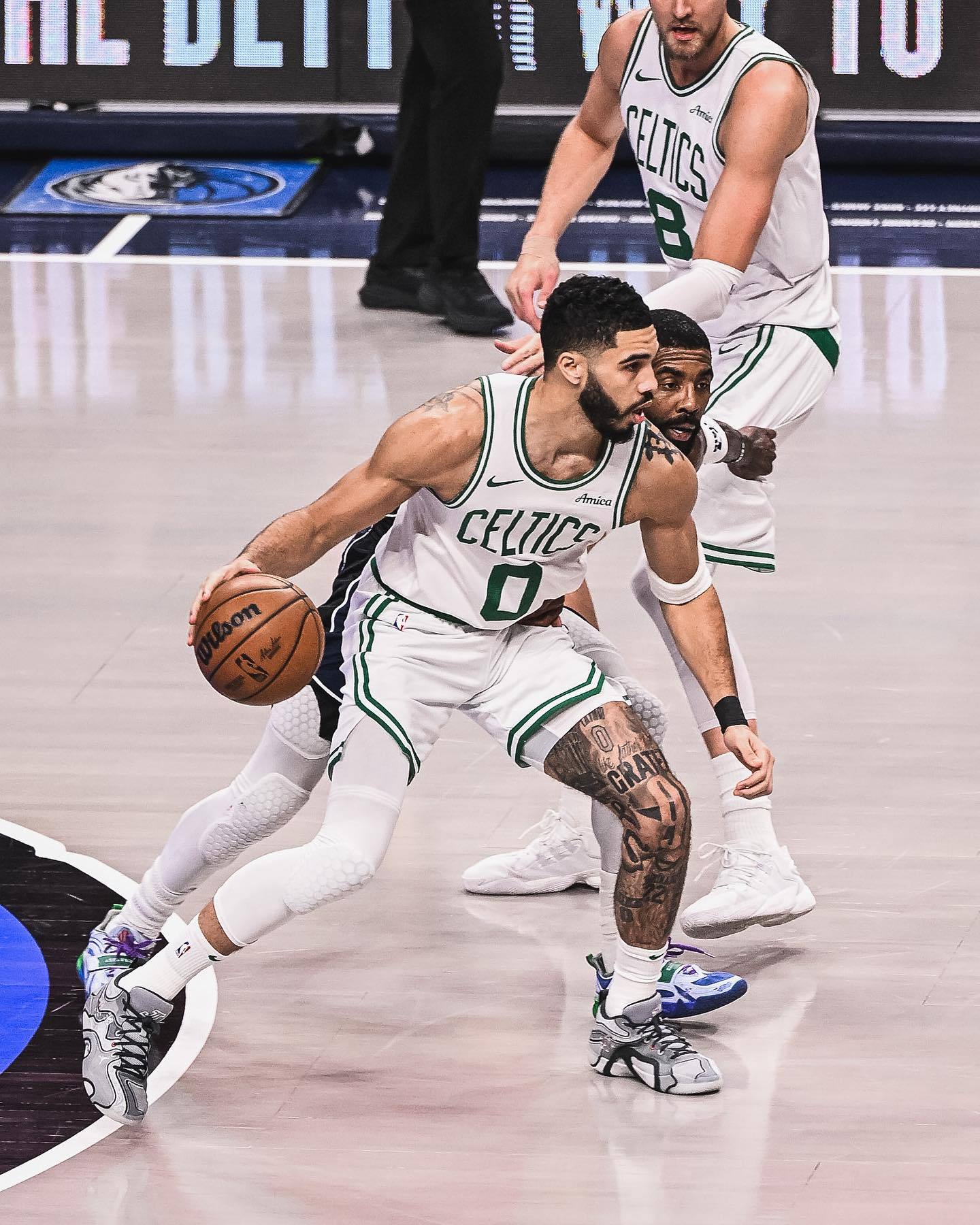 独行侠客场不敌凯尔特人 独行侠客场不敌凯尔特人