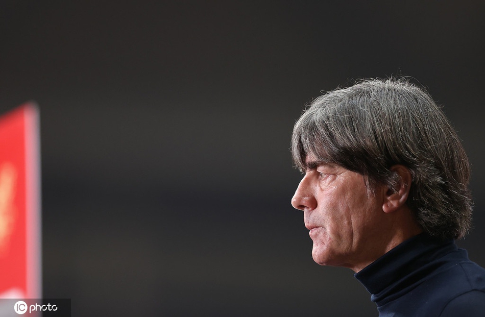 开云APP-丹麦鏖战AC米兰，托雷斯完成帽子戏法