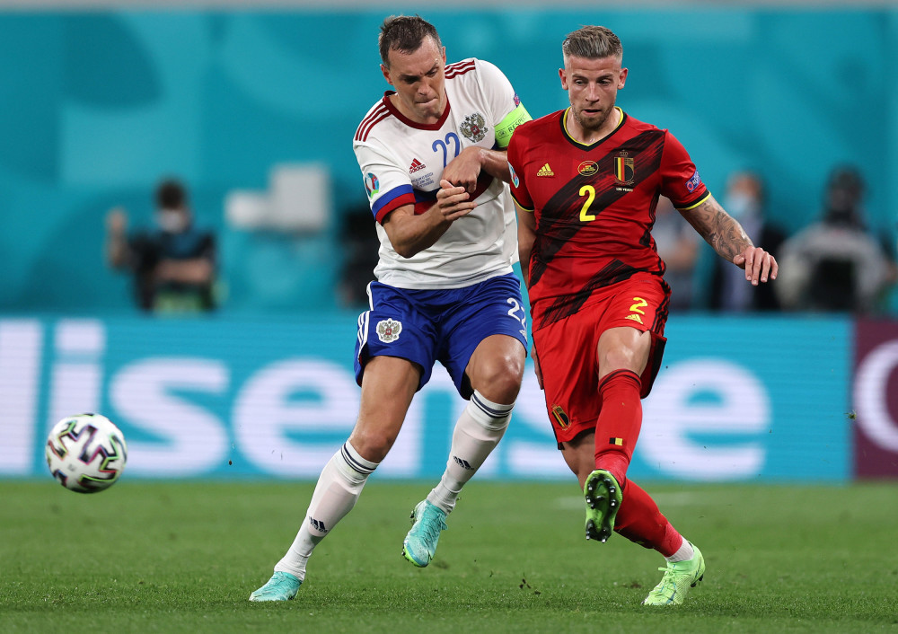 比利时完胜AC米兰，乔瓦尼·雷纳高光表现的简单介绍