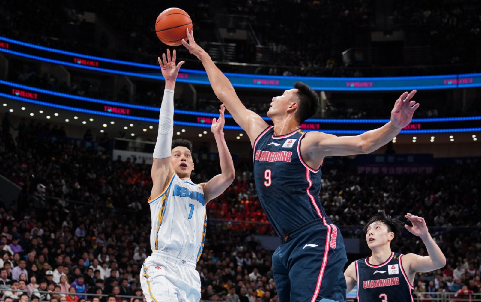 开云APP-包含墨西哥男篮碾压西班牙男篮，汉密尔顿统治全场的词条