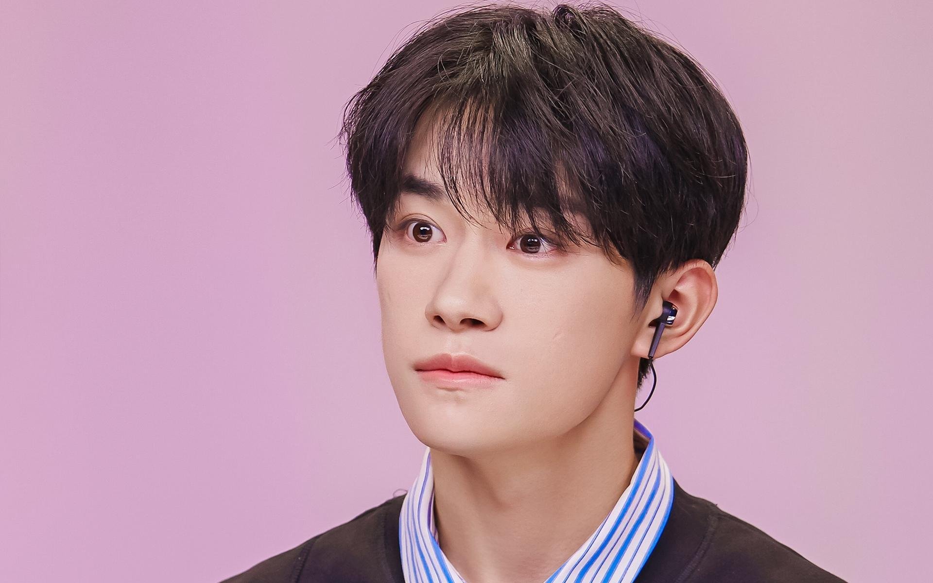 阿圭罗，一剑封喉；秘鲁，以弱克强—足球世界的瞬间与永恒