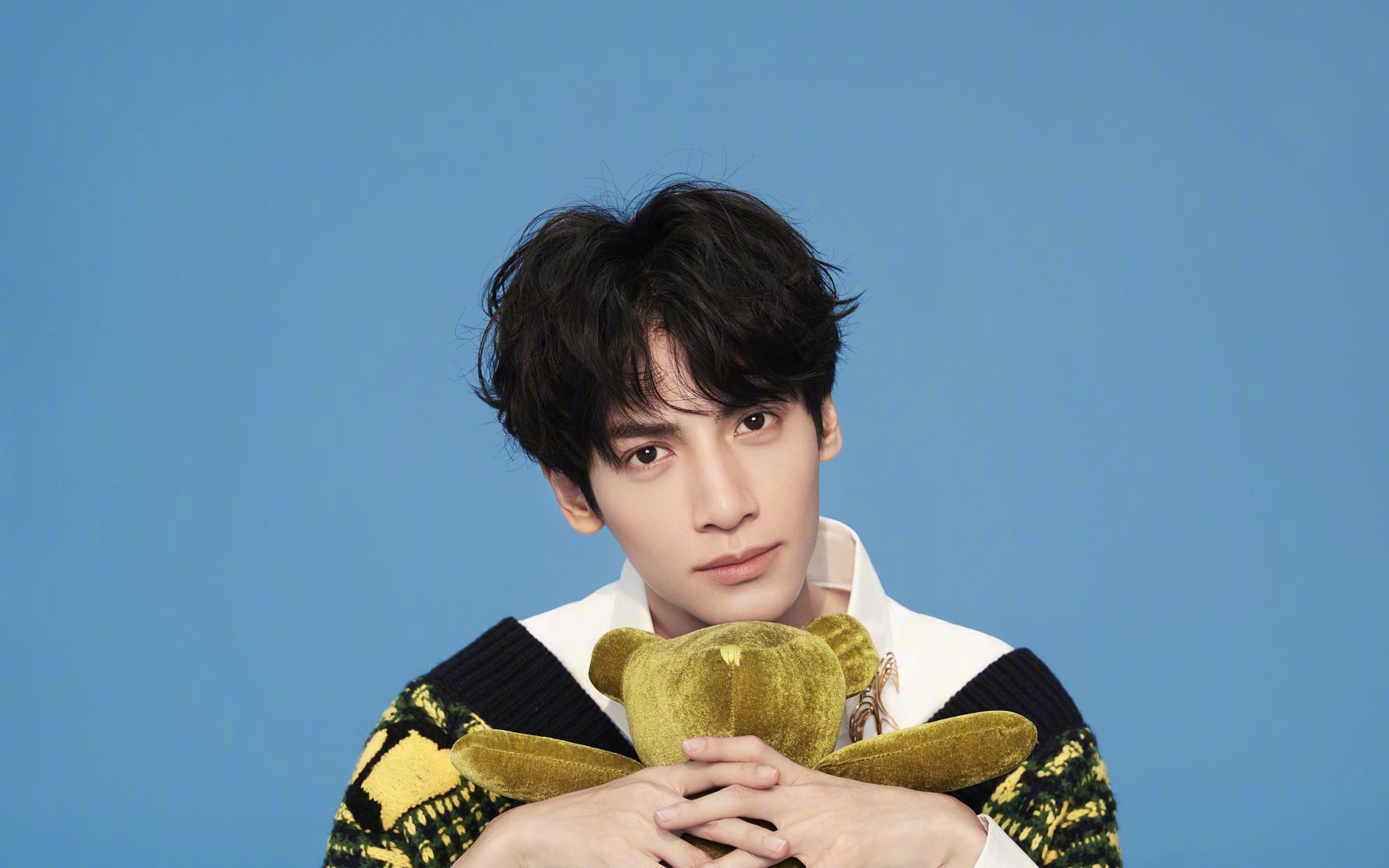 开云体育在线-欧冠级对决，雄鹿硬仗取胜雷霆，半决赛焦点战燃爆NBA赛场