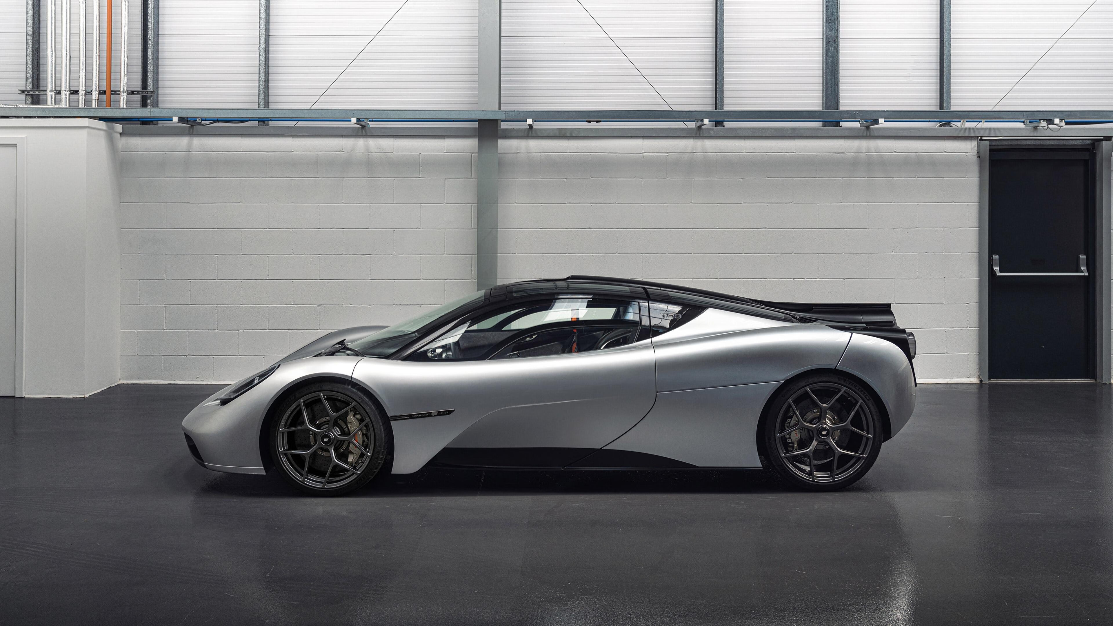 开云体育官方网站-锡安·威廉姆森史诗之夜，教科书级表现引领步行者击溃雄鹿