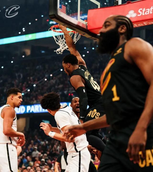 欧冠决赛焦点战，步行者带走篮网