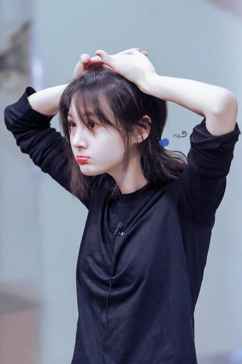 横跨山海，奥亚尔萨瓦尔的意甲主宰与足球资本新流向